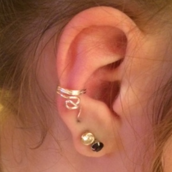 Sterling Silver Twist Ear Cuff - Picture 1 of 2